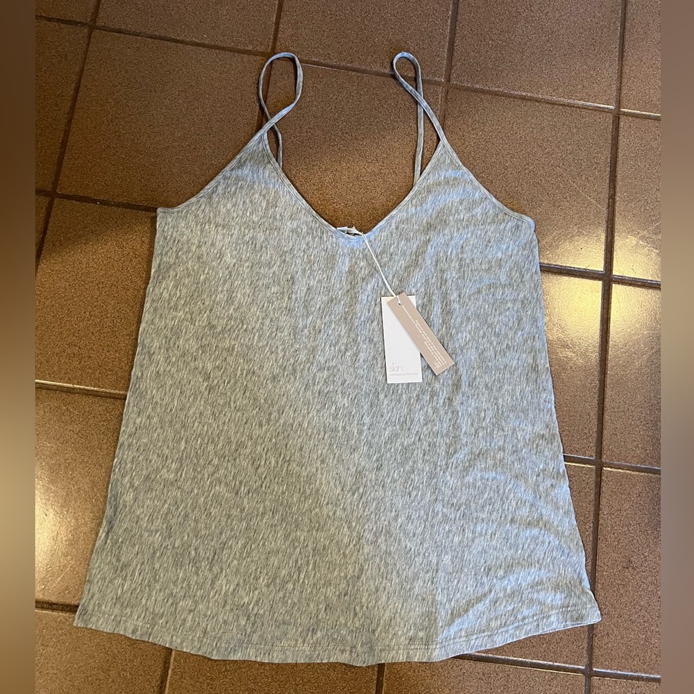 Skin Tank top new size 2 (medium) gray